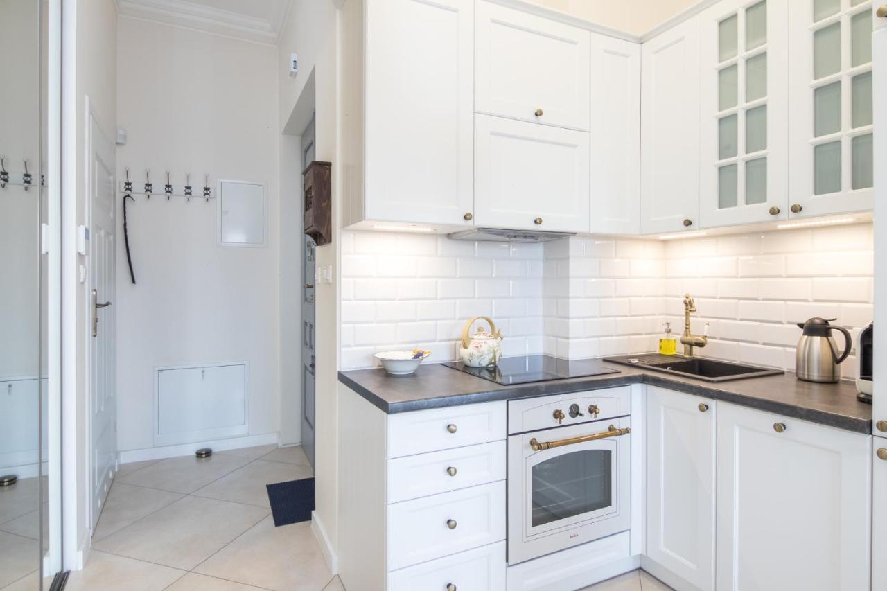 Cheerful Air Conditioned Apartment With Mezzanine And Parking - Old Town Krakau Buitenkant foto